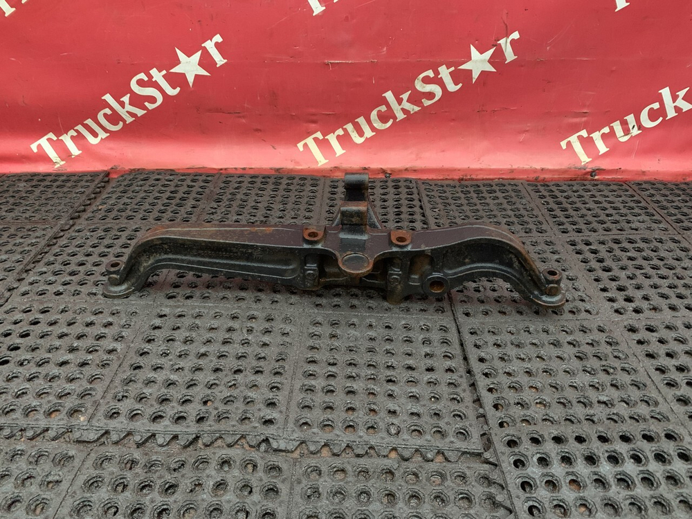 Кронштейн пневморессоры правый 2018г.