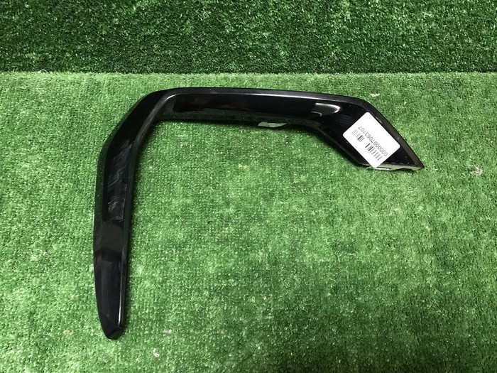 Накладка переднего бампера Geely Monjaro (21-нв)