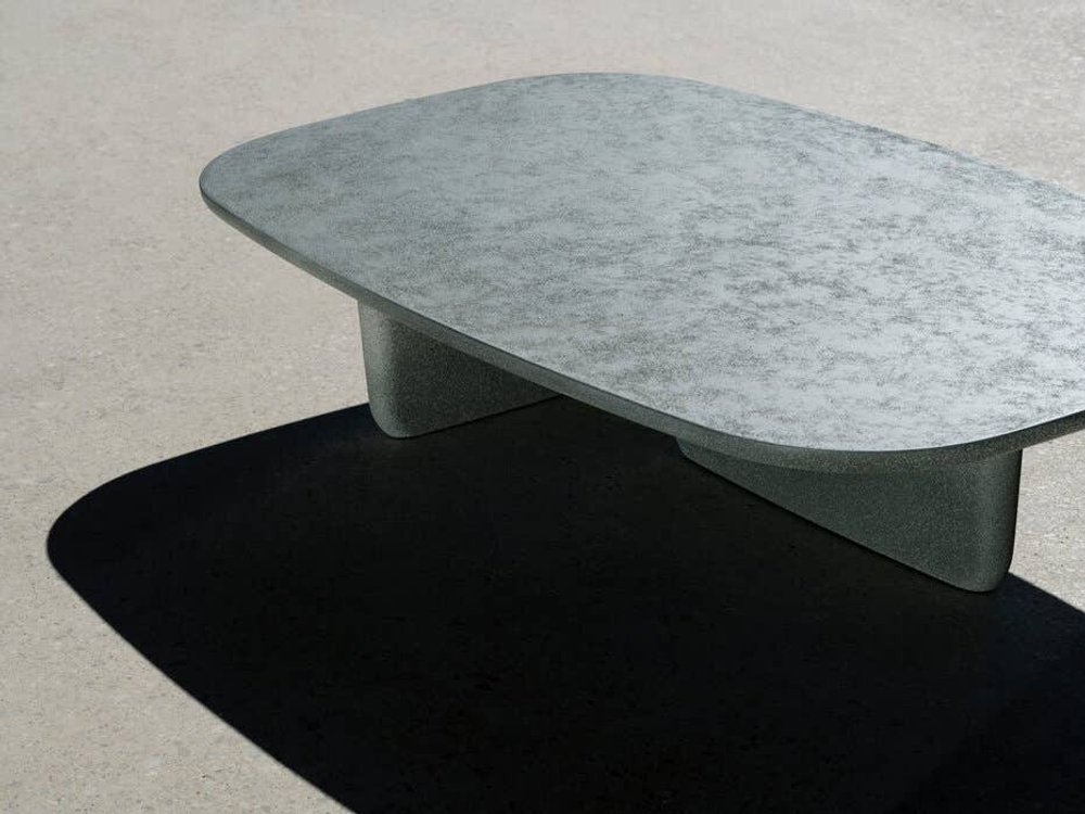 Столик B&B Italia Tobi-Ishi Outdoor