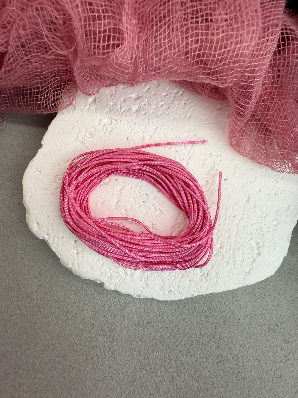 Шнур для плетения браслетов 0,8 мм, Розовая камелия (5 м)