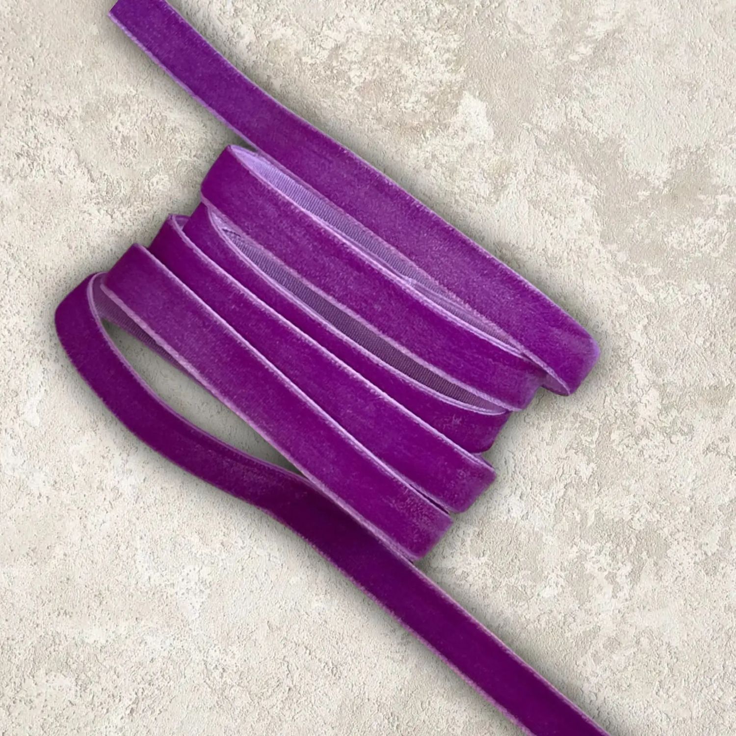 Лента бархатная 1 см  сиреневый №79 (1метр)