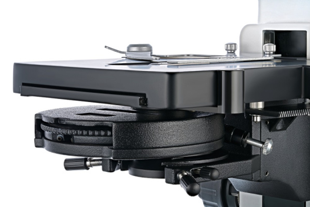 Микроскоп Levenhuk MED D45T LCD