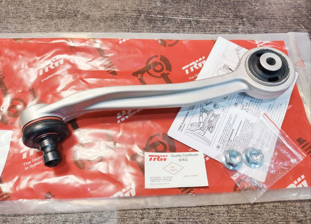 Рычаг верхний задний левый TRW JTC1181