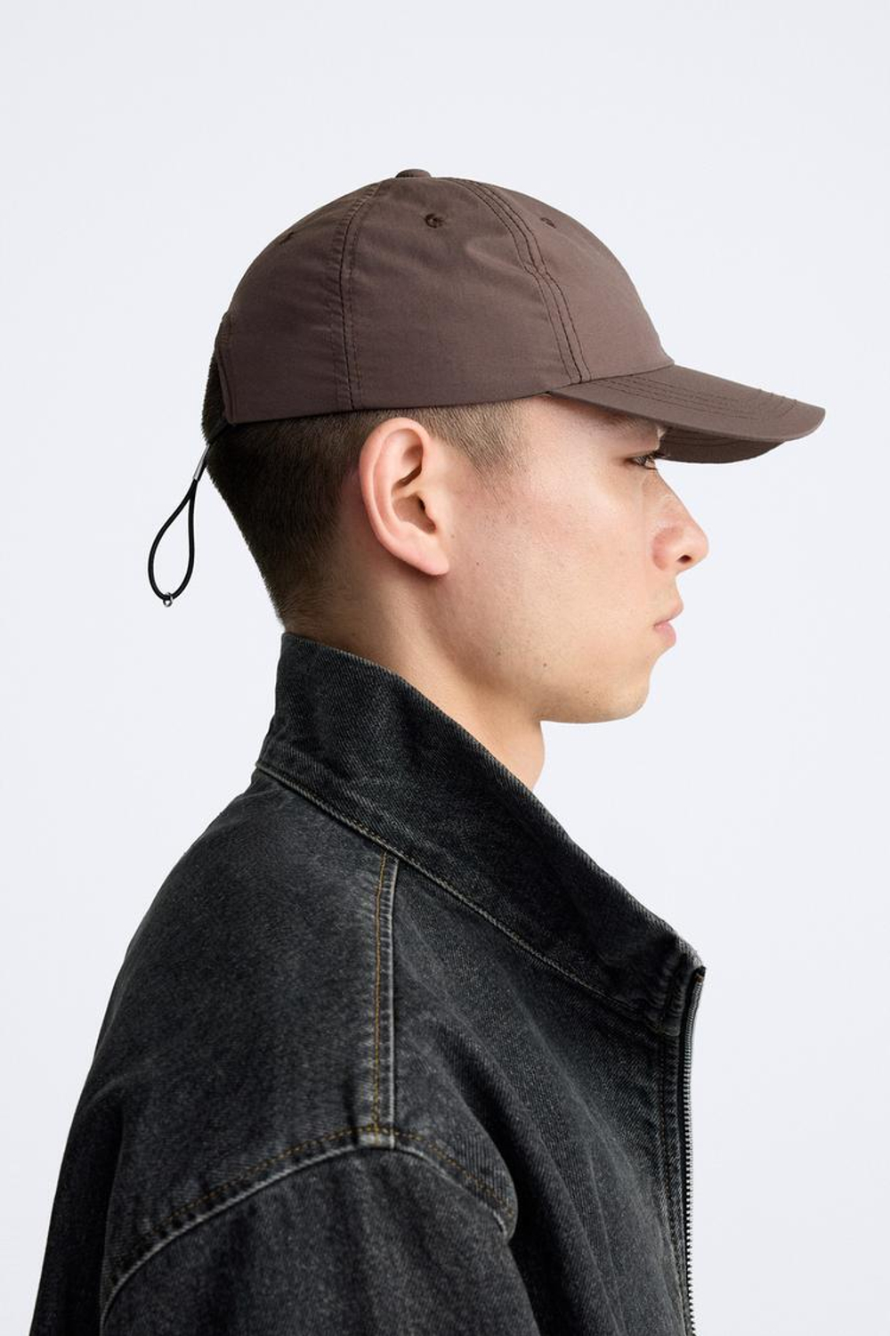 ZARA КЕПКА ИЗ ВЫСОКОТЕХНОЛОГИЧНОЙ ТКАНИ, КОРИЧНЕВЫЙ