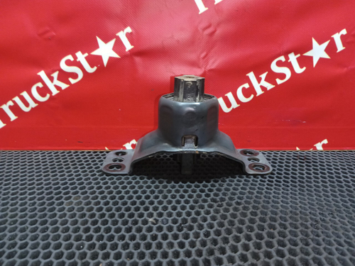 Кронштейн ящика акб 2020г.