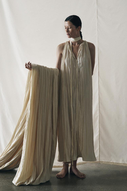 ZARA ЛЕГКОЕ ПЛАТЬЕ С ЖАТЫМ ЭФФЕКТОМ — ZW COLLECTION, БЕЖЕВЫЙ