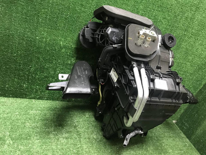 Корпус отопителя LR Discovery Sport (2019-н.в.)