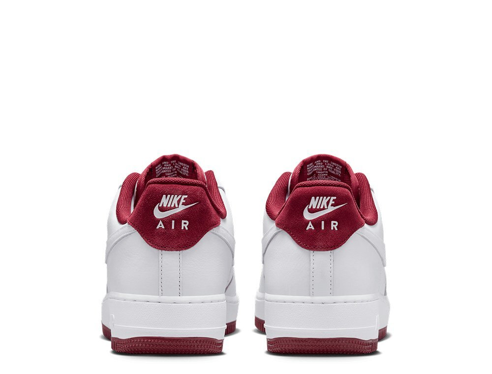 Баскетбольные кроссовки  Nike Air Force 1 '07 LV8 Biale