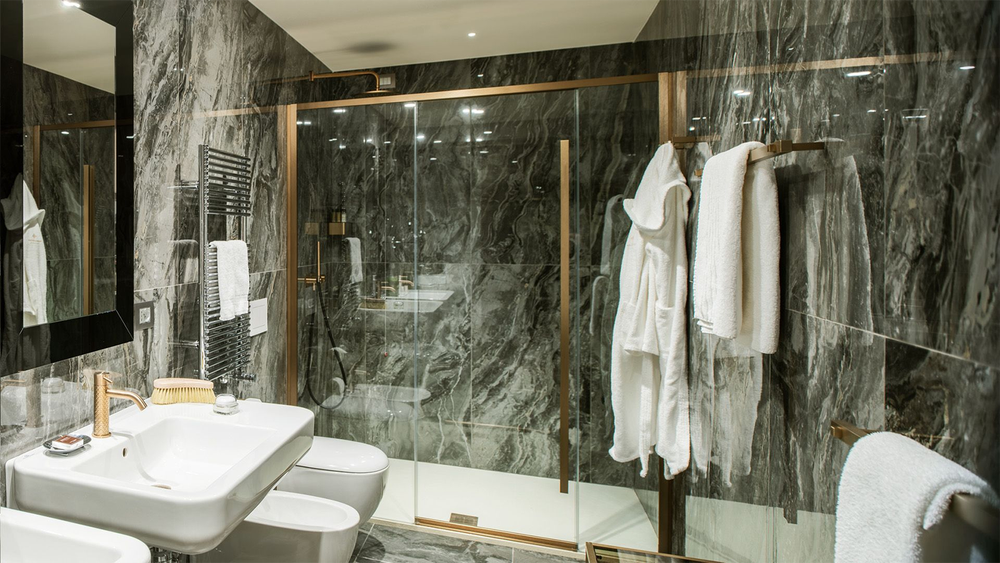 Смеситель для раковины Gessi316, однорычажный, без донного клапана, цвет Brass Brushed PVD