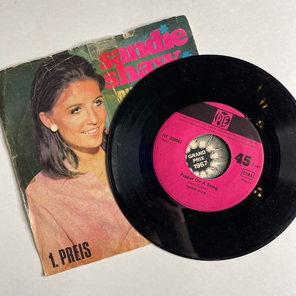 Винтажная виниловая пластинка LP Sandie Shaw Puppet On A String (Germany 1967) 7 дюймов, 45 RPM, Single