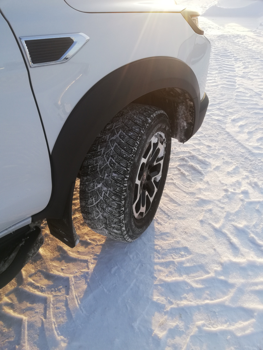 JAC T9 Explore 2.0T AT 4WD