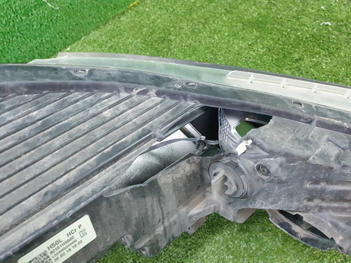 Битая Фара левая Hyundai Solaris 2 (2020-н.в.) галоген