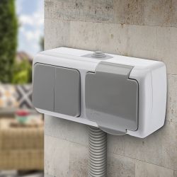 Блок розетка с выключателем Intro Atlantic 5-702-03 двойным 2P+E 10-16А-250В открытой установки гориз. IP54 серый