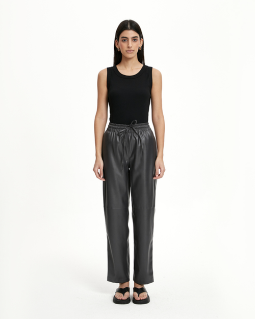 Брюки на резинке из экокожи