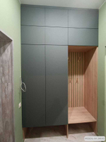 Шкаф в прихожую с нишей для обуви