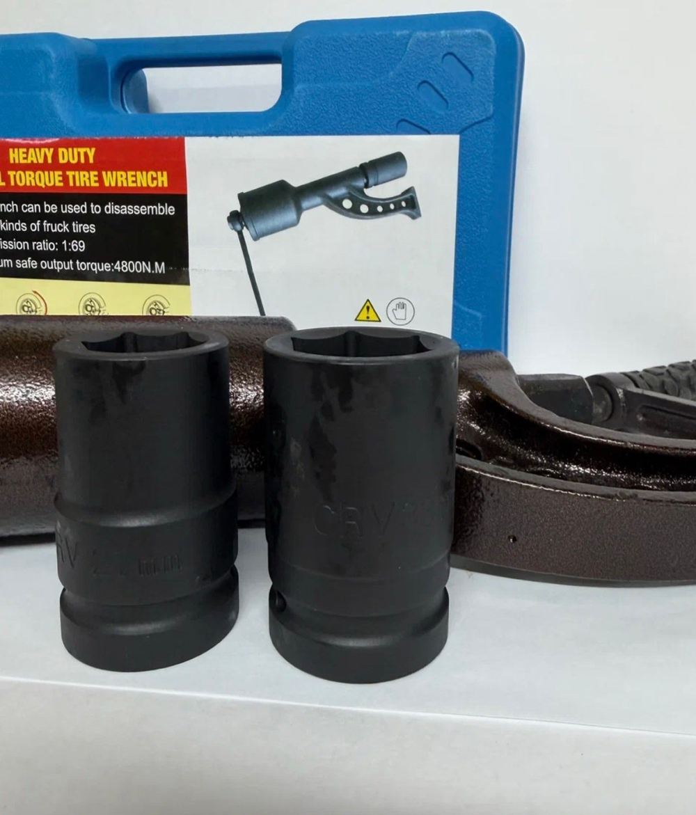 Гайковерт ручной грузовой, мясорубка, с редуктором, c головками на 33, и 27 мм, механический - для ГАЗели (1 шт. / комплект)