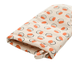 Варежка-прихватка из хлопка с графичным принтом Ягоды Russian North 31х15 Tkano