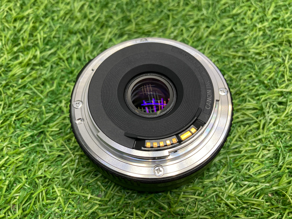 Canon EF 40mm 2.8 STM