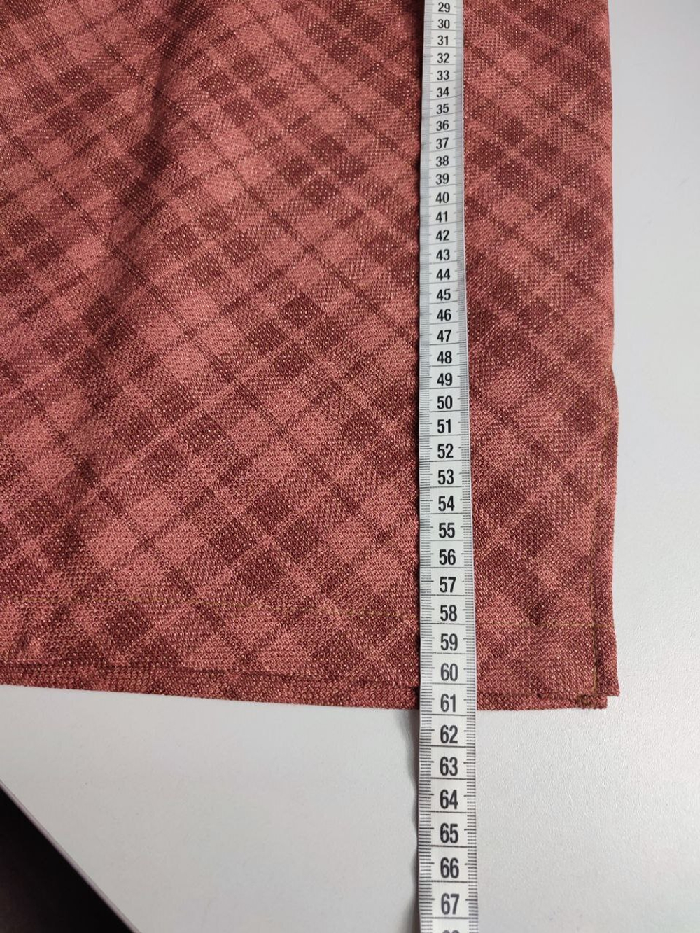 Костюм с юбкой интересный 48 размер