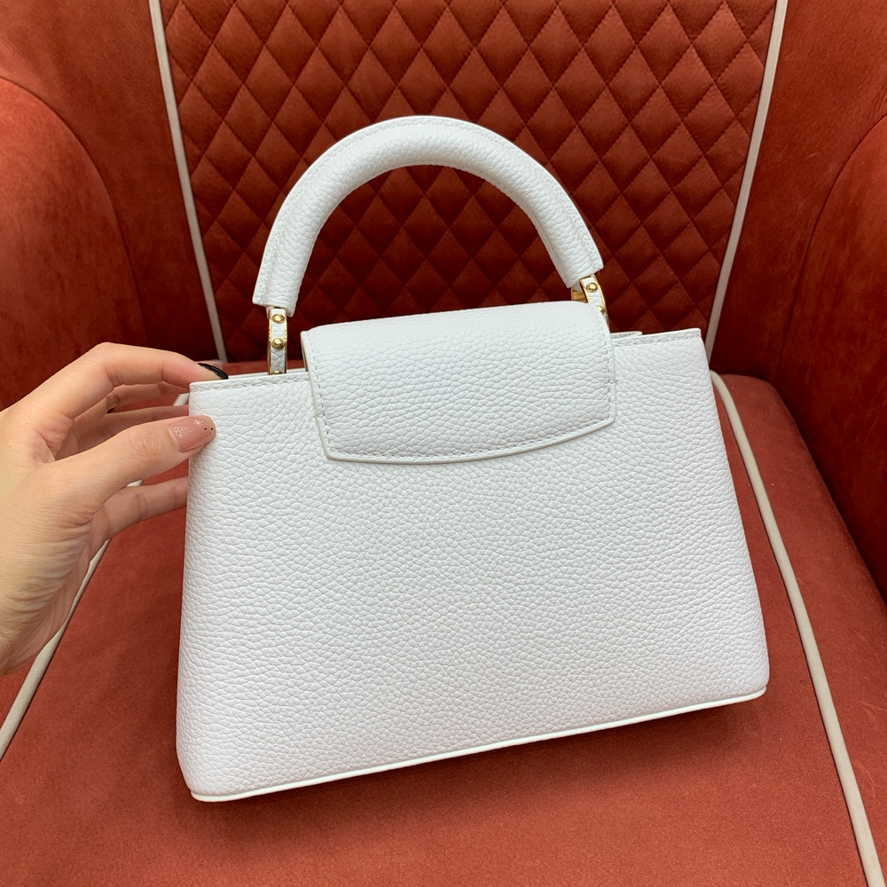 Louis Vuitton Capucines BB