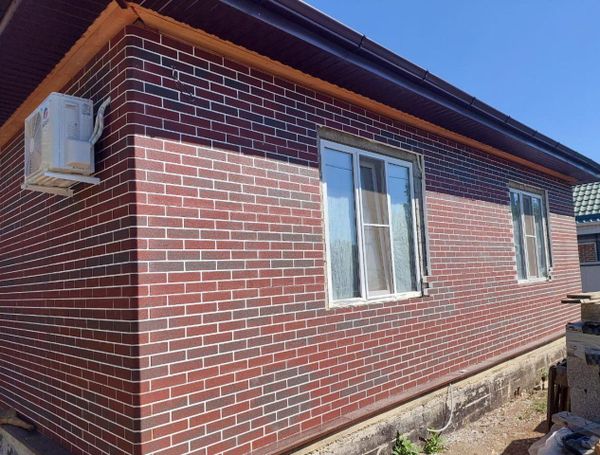 Облицовка частного дома в Абинске термопанелями Облицовка частного дома в Абинске термопанелями