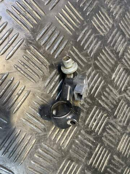 Крепление рычага сцепления Suzuki GSR400 (GK7DA)