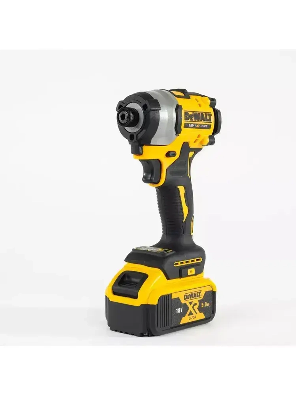 Винтоверт Аккумуляторный Ударный Бесщеточный Dewalt 300HM