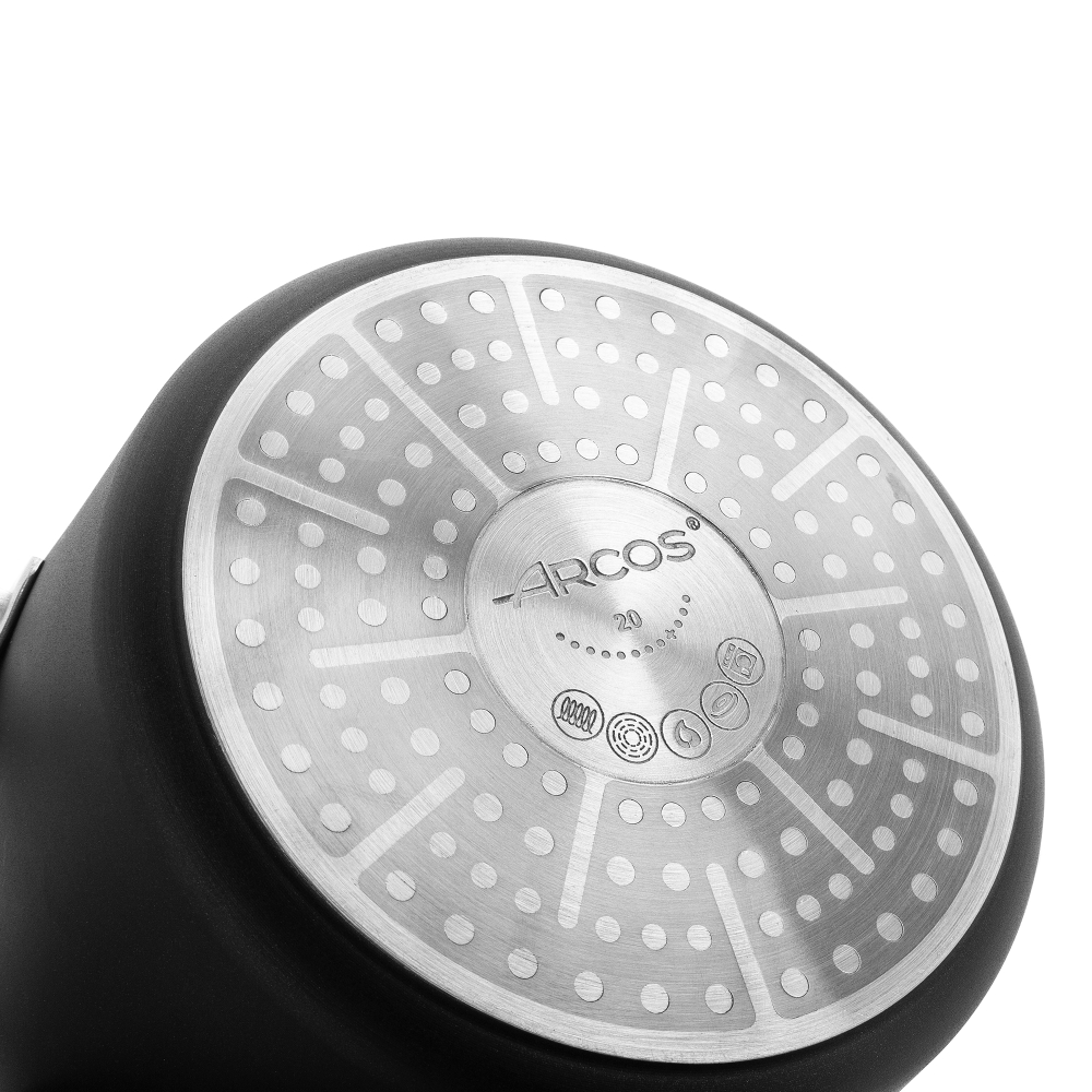 Кастрюля с крышкой 2.6л Arcos Samoa дно