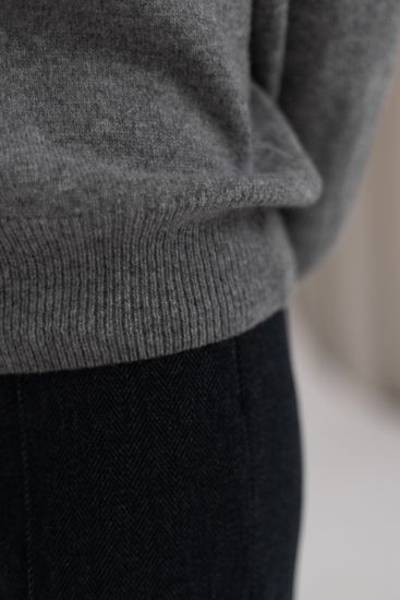 Джемпер Л.Т., 100% шерсть ягнёнка, цвет небо Петербурга.