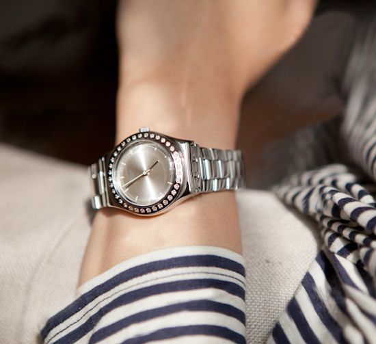 Наручные часы Swatch YLS172G