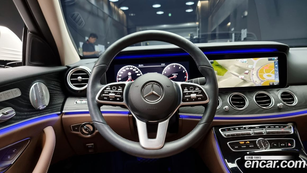 Mercedes-Benz E-Class W213 E300 Avangarde (07.2020)