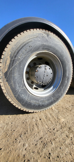 КамАЗ 65806 6x4 Седельный тягач с КМУ 65806-0002-68(T5) (Дизельный, 12,0 л, 428 л.с., МТ)