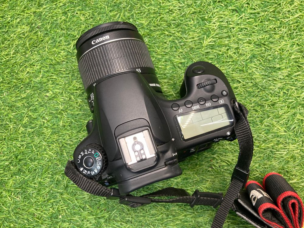 Canon 60D kit 18-55mm IS II 44.000 кадров