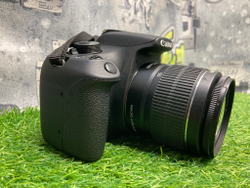 Canon 1200D Kit 18-55mm 3.5-5.6 III 2900 кадров