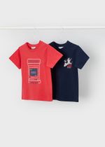 две футболки