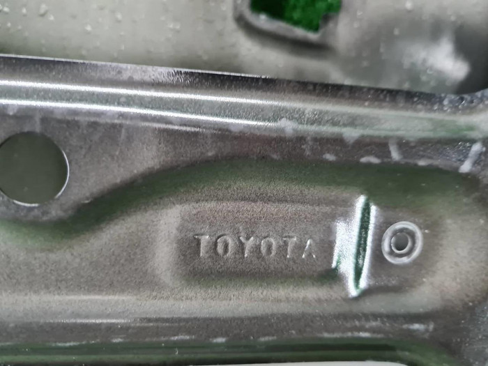 Дверь передняя правая Toyota Land Cruiser 200 (2015-2021)