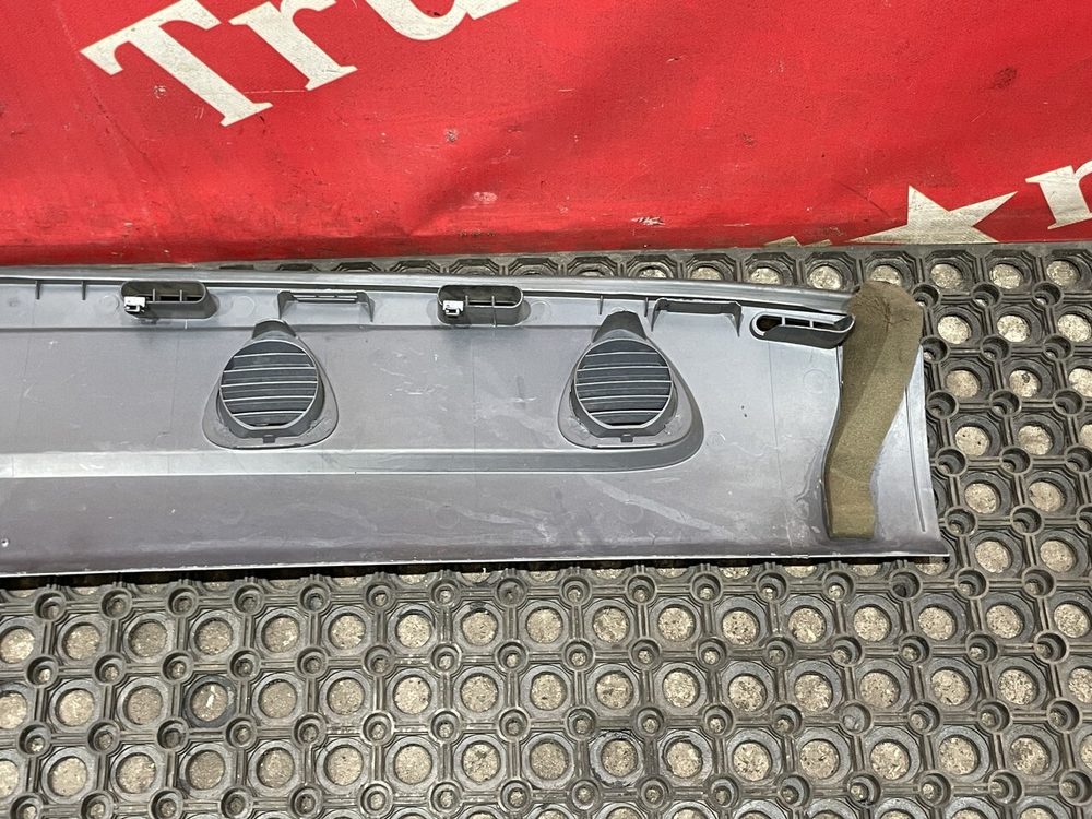 Панель обдува лобового стекла