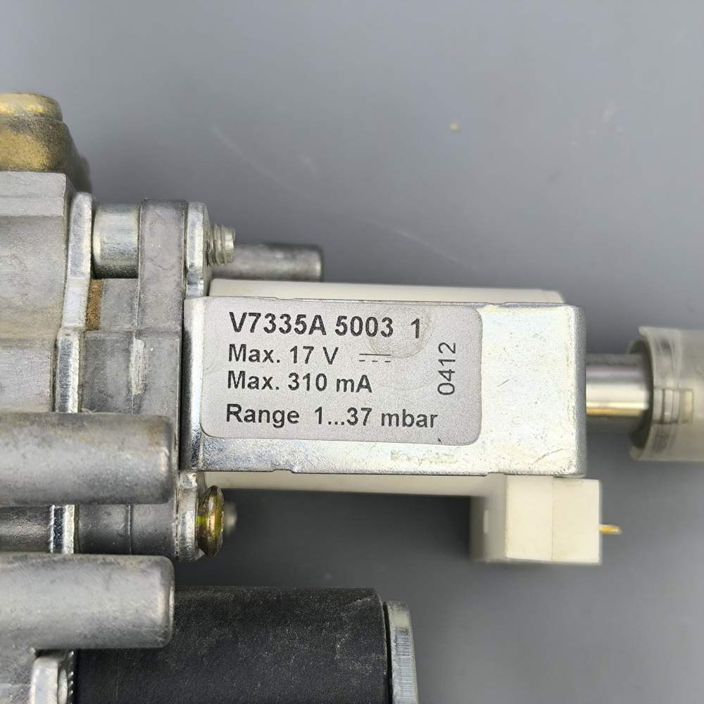 Б/У Газовый клапан Honeywell VK4105M 5033 для котлов BAXI арт. 5665220