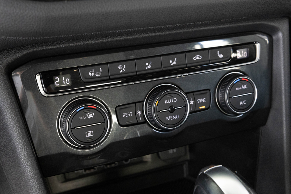 Volkswagen Tiguan, 2020 год
