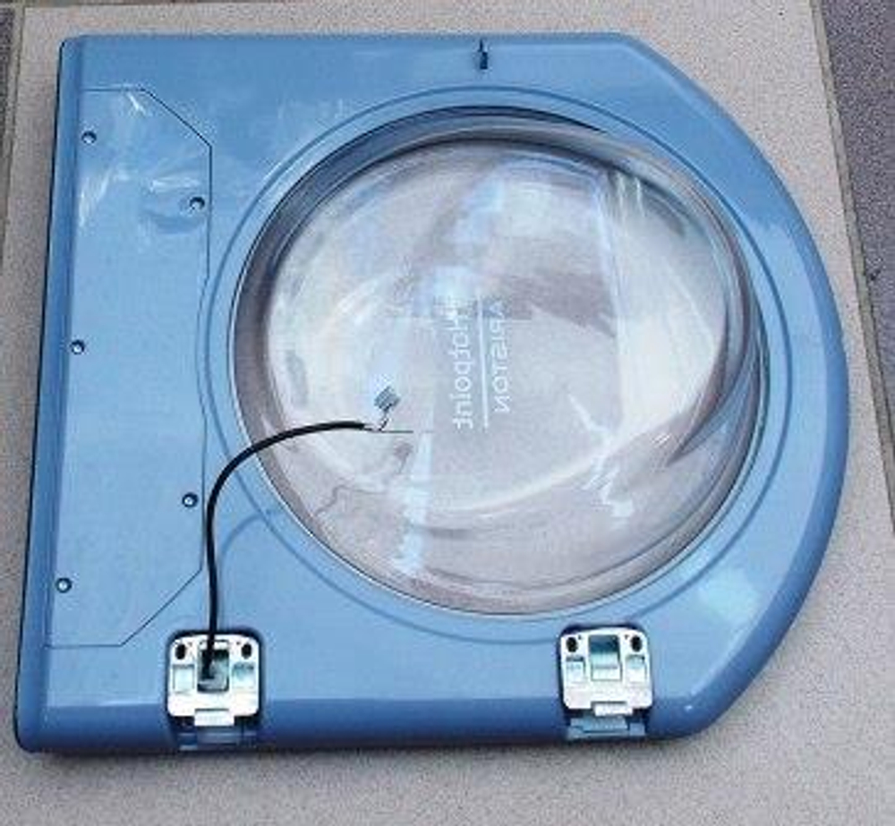 Дверка люка стиральной машины ARISTON AQUALTIS