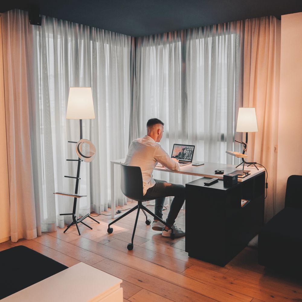 Настольная лампа CENTIPEDE 7251