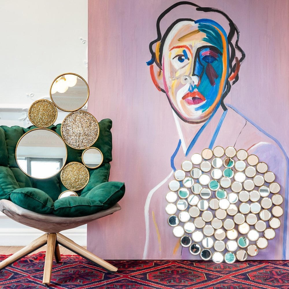 Декоративное настенное зеркало Варьете Объект мечты