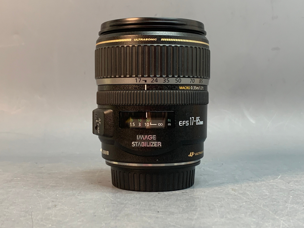 Canon EF-S 17-85mm f/4-5.6 IS USM
