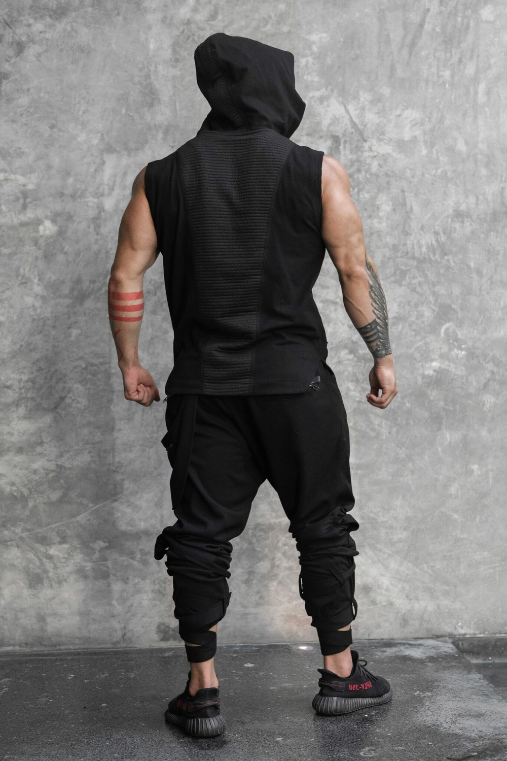 Безрукавка BODY ENGINEERS Atlantis Sleeveless Hoodie Black