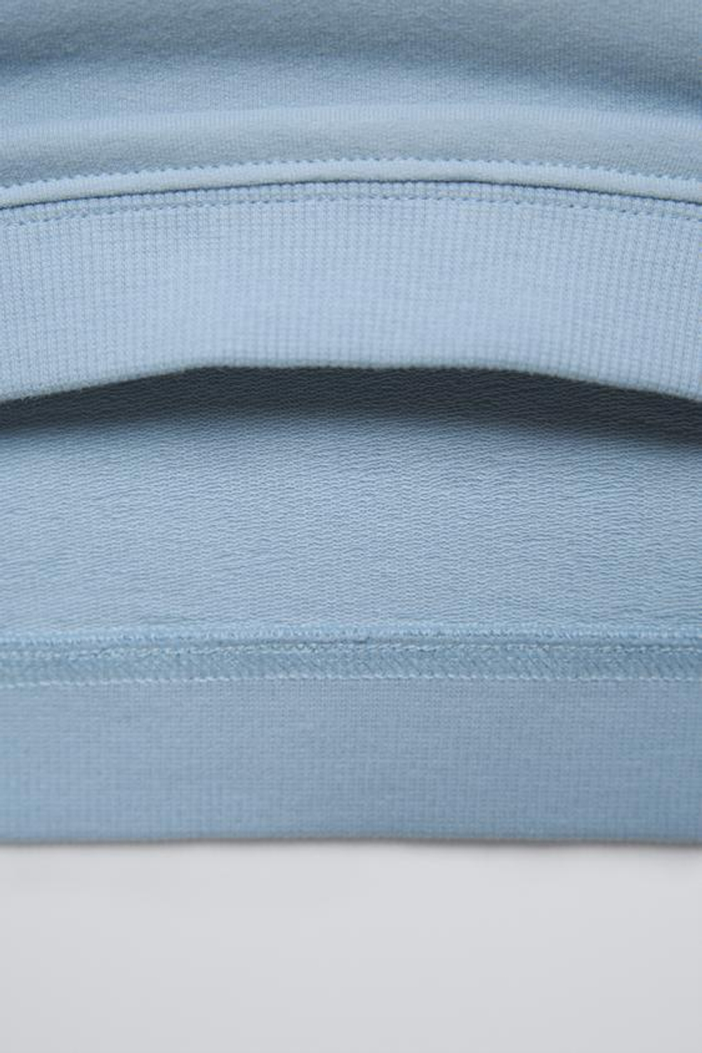 ZARA КОМПЛЕКТ ИЗ ТОЛСТОВКИ И БРЮК-ДЖОГГЕРОВ, ГОЛУБОЙ