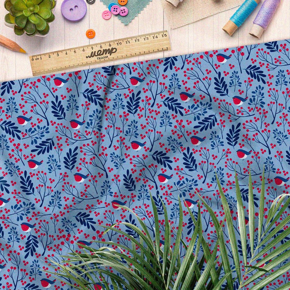 Ткань блэкаут брусника и глаза на голубом фоне