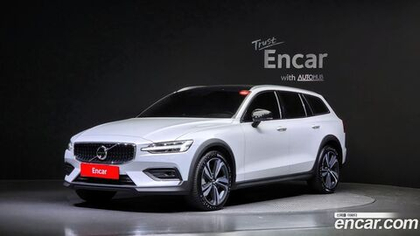 Volvo V60 Cross Country 2 Generation B5 Pro AWD (09.2020)