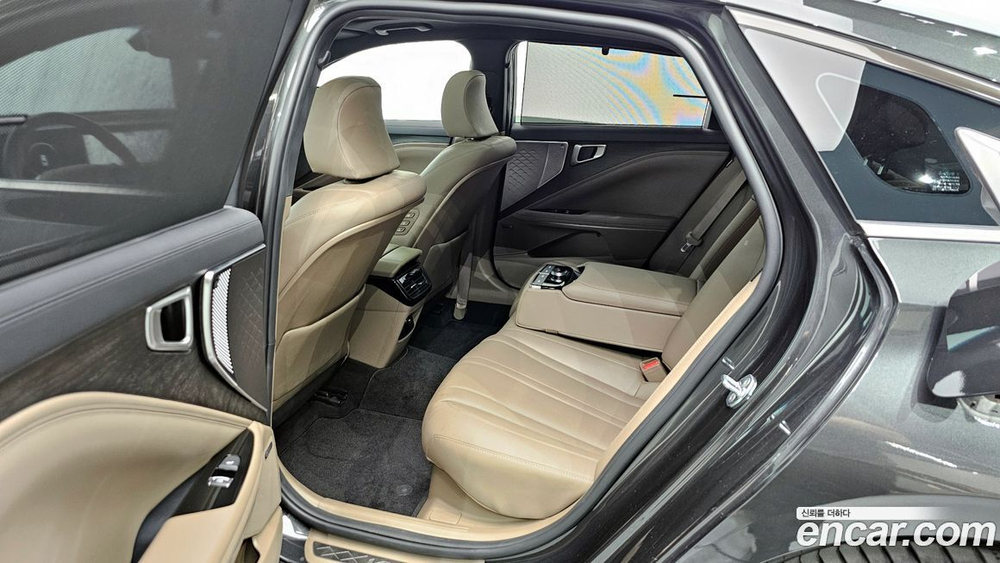 Kia K8 Hybrid Noblesse (05.2022)