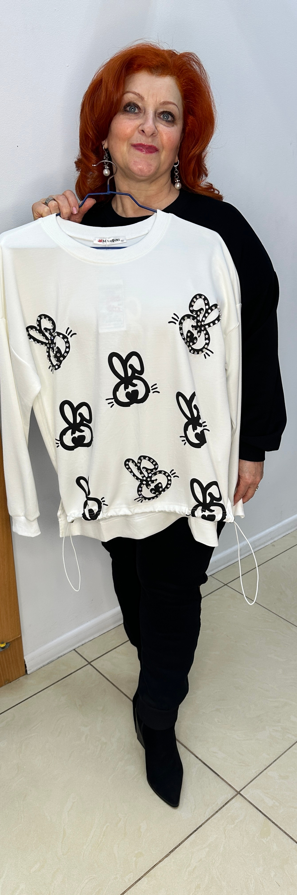 Черный лонг слив со стразовым принтом