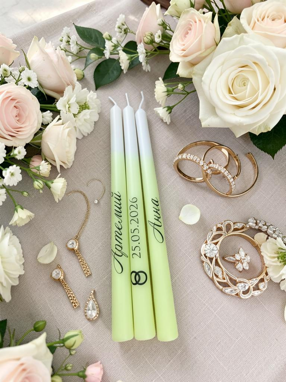 “Нежный лайм”: персонализированные свечи для свадебного декора и традиции семейного очага, набор 3шт